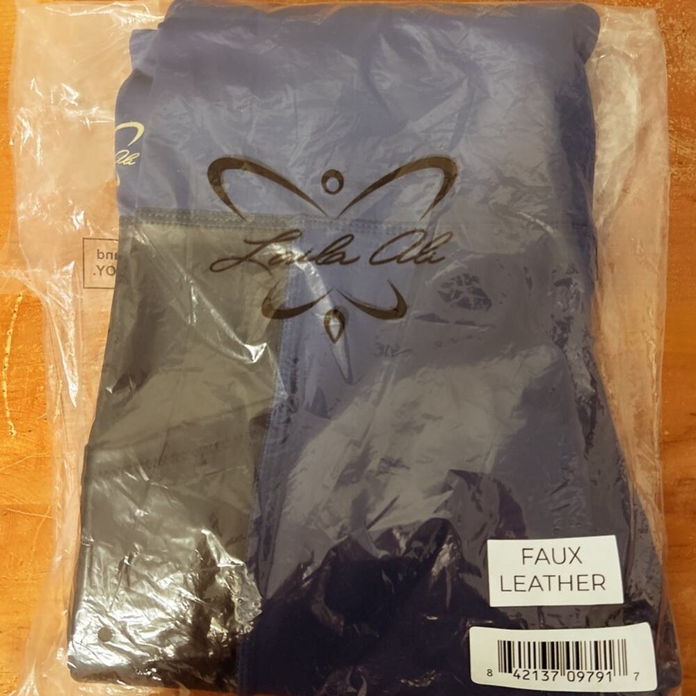 NWT! Laila Ali Sculpted Faux Leather Trim High-Rise Leggings Pockets Size Large - Picture 9 of 9